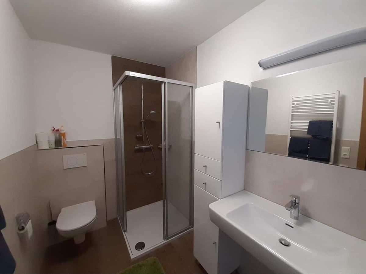 Grosszuegiges Apartment Georg Mayrhofen Barrierefrei Hollenzen Luaran gambar