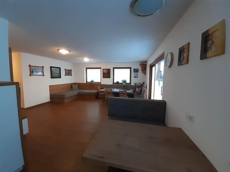 Grosszuegiges Apartment Georg Mayrhofen Barrierefrei Hollenzen Luaran gambar